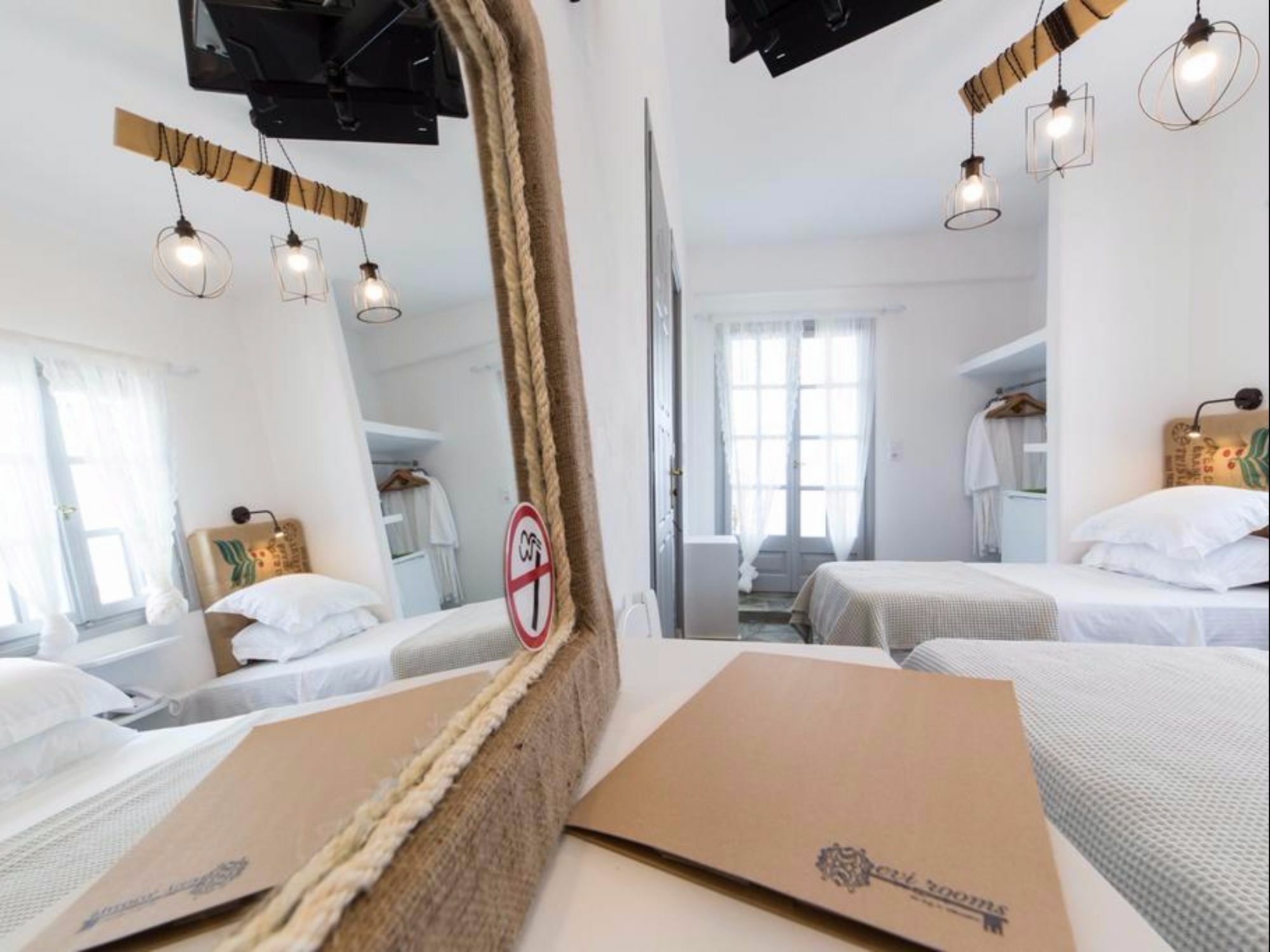 Evi Rooms Alikí Buitenkant foto